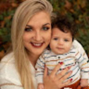 Meet your Posher, Alicia